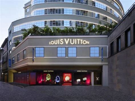 fabbrica louis vuitton incisa|Louis Vuitton, in Toscana il nuovo sito di produzione: il .